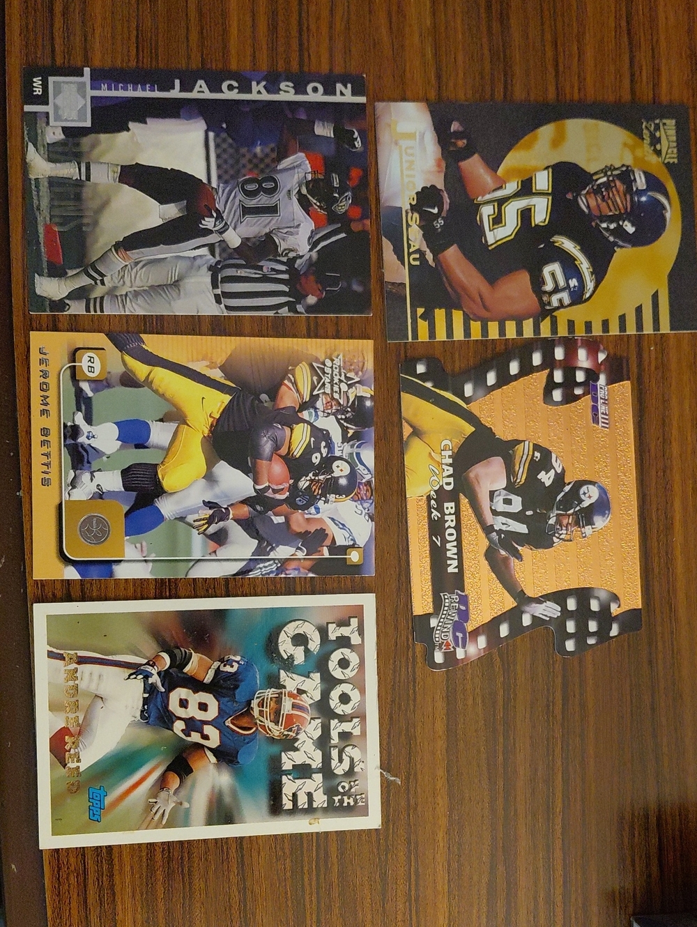 Sports Trading Card Lot – Mixed NFL Player Cards (Black, Yellow)